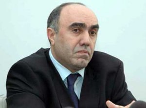 Zakir Qaralov yeni əmr imzaladı