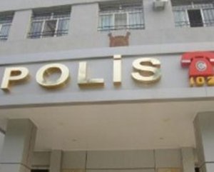 Müstəntiq pul təklif elədi, türmə rəisi isə başını qırxdı