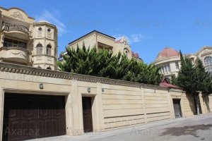 Oliqarxın Bakıda satlığa qoyduğu milyonluq villaları