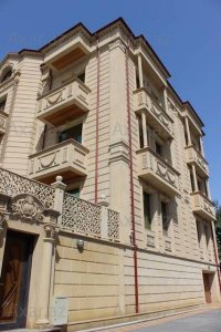 Oliqarxın Bakıda satlığa qoyduğu milyonluq villaları