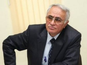 Keçmiş müdafiə naziri Ali Baş Komandana müraciət etdi