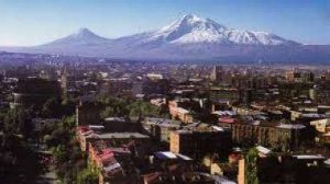 Ermənistanda əsgər ölümləri ölkəni çalxaladı