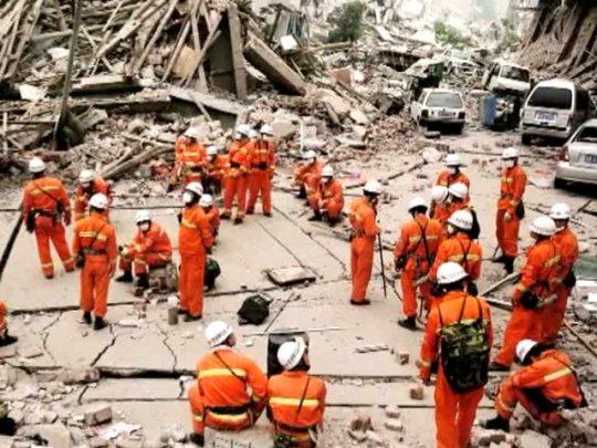 Çində zəlzələ: 367 ölü, 800 itkin
