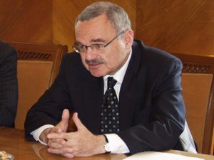 Artur Rasizadə 2015-ci ilin dövlət büdcəsinin müzakirəsini keçirdi