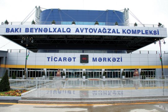 Elton Məmmədov Bakı Avtovağzalında üsyan yetişdirir