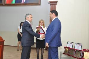 Jurnalist Məhəmmədəli Qəriblidən   «Audi Centr»in rəhbərinə sərt sözlər:  «Pulu da halallıqla qazanmaq lazımdır»