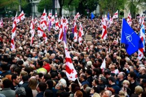 Saakaşvilinin partiyası izdihamlı mitinqə hazırlaşır