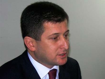 Kərəm Həsənovun “spirtə bulaşmış” pulları