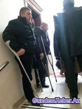 Qarabağ əlilləri aksiya keçirib: «20 ildir ki, pulumuzu ödəmirlər» [Fotolar]