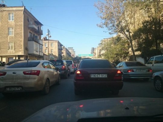 Paytaxtda böyük tıxac - (Fotolar)
