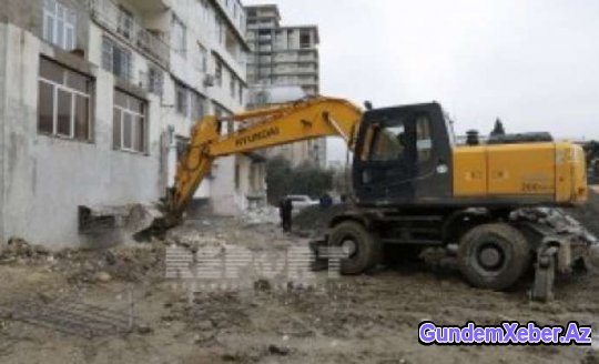 Yaşayış binalarındakı əlavə tikililər sökülür - VİDEO
