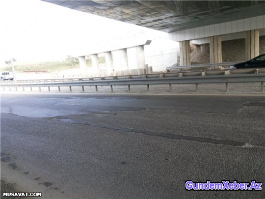 Bakı-Sumqayıt yolu bərbad hala düşüb
