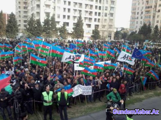 Bakıda bahalaşma əleyhinə mitinq keçirildi - FOTOLAR