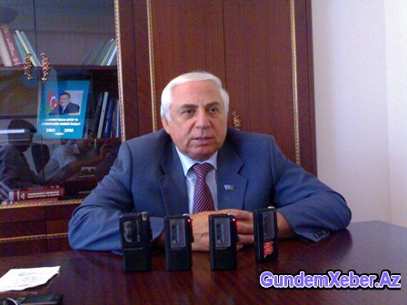 Hadı Rəcəbli bir aya 6 müəllimin orta əmək haqqısı qədər maaş alır...