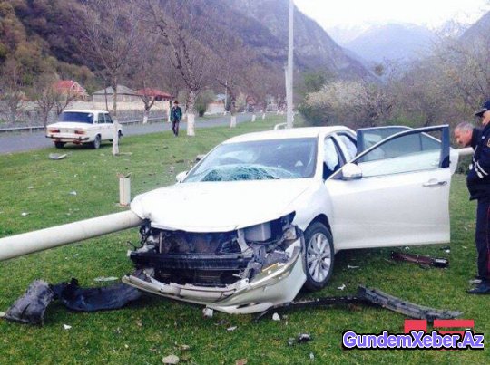 Yol qəzası törədib yalan danışan polis müstəntiq işdən qovuldu - FOTO