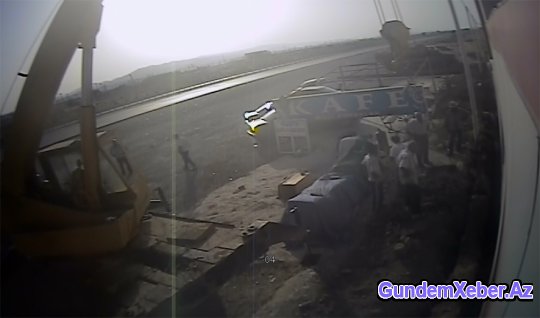 Bölmə rəisinə bağlı olanlar, iş başında yaxalandılar  