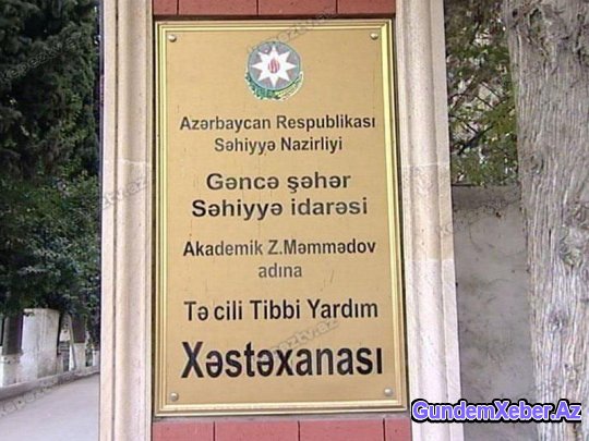 Gəncədə yolu süpürən qadını avtomobil vurdu