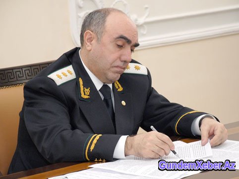 Zakir Qaralov prokurorların yerini dəyişdi