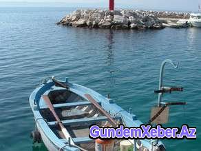 Xəzərdə balıqçı qayığı batıb, üç nəfər itkin düşüb