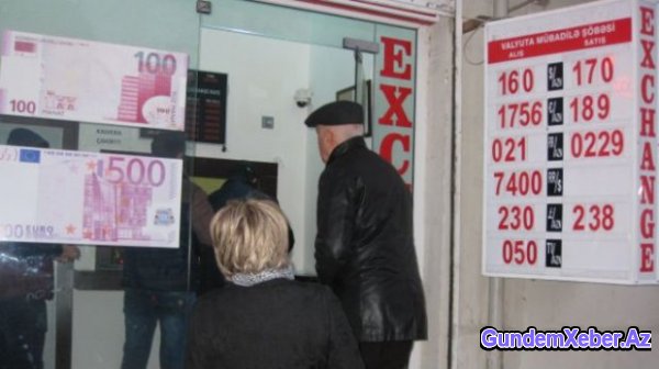 “Reuters” Azərbaycanın dollar “yastığı” və iki gün sonra qəbul ediləcək qərar haqda