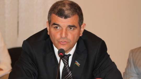 "Bu gün maaşlar 3-40 fazi qaldırılsa da, vəziyyətdən çıxmaq olmayacaq"- Fazil Mustafa