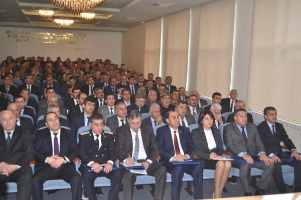 Biləsuvar rayonunda 2015-ci ilin sosial-iqtisadi inkişafının yekunları və qarşıda duran vəzifələrə həsr olunmuş hesabat yığıncağı keçirildi.