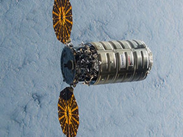 NASA gəmisini kosmosda yandıracaq