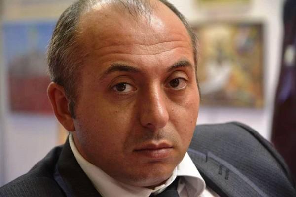 "Ermənilər, oyanın, başa düşün, görün sizi nə gözləyir"
