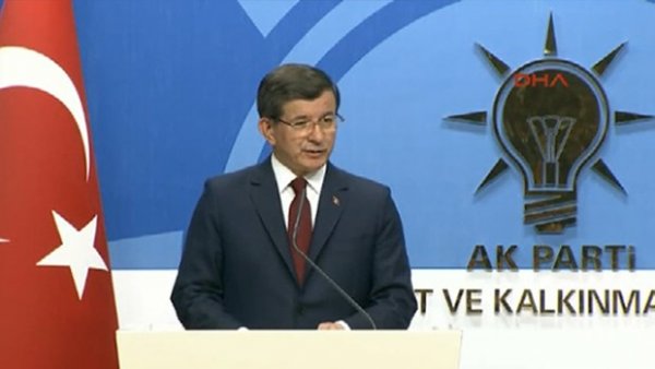 Davudoğlu istefa verdi; AKP fövqəladə qurultaya gedir VİDEO YENİLƏNİB