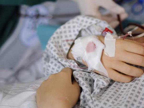 20 gündür komada olan Əsmərin atası: "Vuran şəxs hələ də azadlıqdadır"