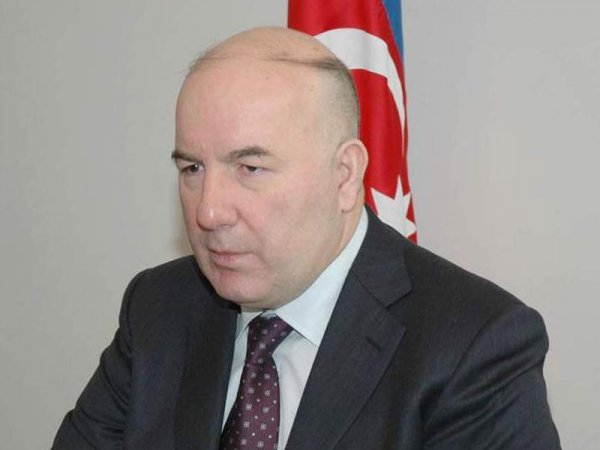 Elman Rüstəmov bank kreditləri haqda
