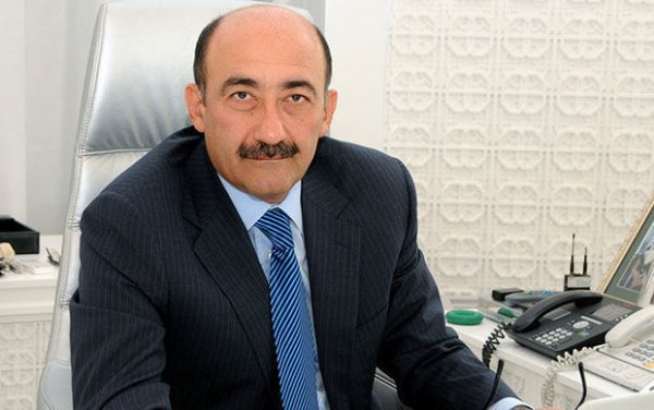 İlk dəfə Azərbaycanda baş verən olay--“yaşı altmışa çatmayanlar təqaüdə cıxarıldı”