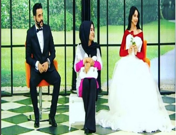 "Kənd uşağıyam deyən şəxsin evlənəcəyi qızla yataq videosu yayıldı"-VİDEO