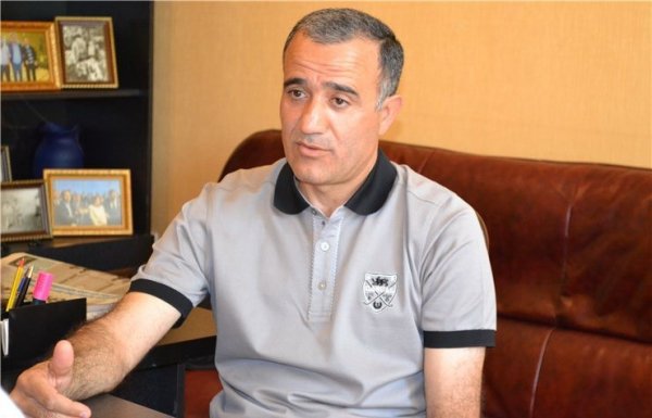 Elçibəyin köməkçisindən sərt cavab – “Atdığın iftiranı…”