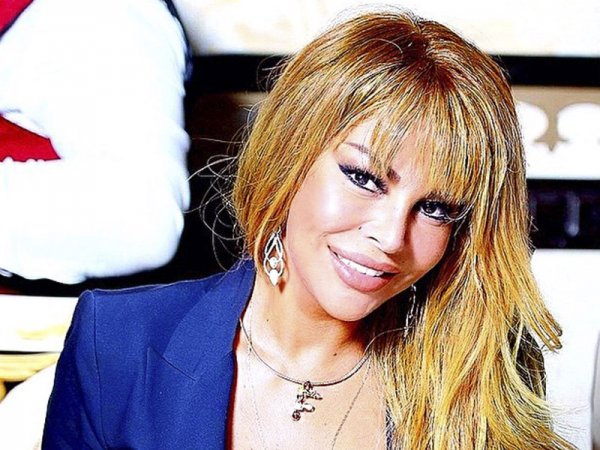 Aygün: "Yığıram telefonunu, deyirəm, çaşma"