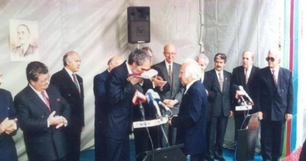 Elçibəy 24 il əvvəl İstanbulda oteldən hara yoxa çıxmışdı