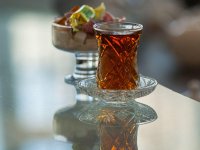 Bakıda 1 çaynik çay 1 şiş kababdan bahadır