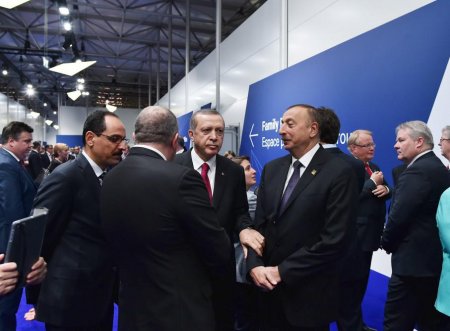 Prezident İlham Əliyev Varşavada NATO Sammitinin açılışında iştirak edib - YENİLƏNİB - FOTO
