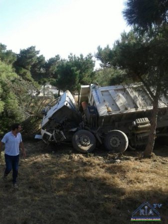Bakıda AVTOBUS qəzası: 21 YARALI - YENİLƏNİB - FOTO