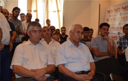 Rauf Arifoğlu İctimai Fikir Akademiyasının qonağı oldu: 'Bizdə siyasilərin mətbuatla davranış kültürü yoxdur' Rauf Arifoğlu İctimai Fikir Akademiyasının qonağı oldu: 'Bizdə siyasilərin mətbuatla davranış kültürü yoxdur'