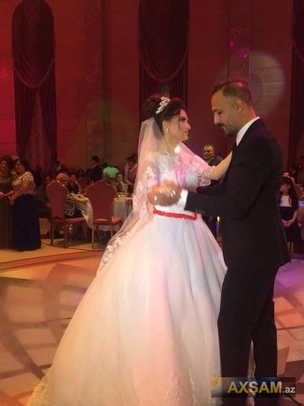 Teleaparıcı Azərin toyundan ilk FOTOlar