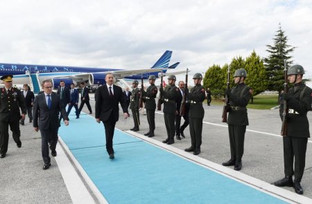 Prezident İlham Əliyev Türkiyədə işgüzar səfərdədir - FOTO