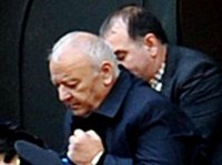 Akif Çovradov məhkəməyə xərəkdə gətirildi