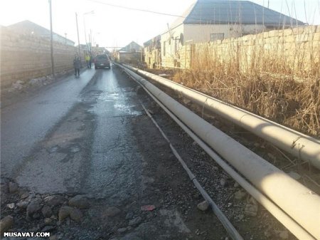  Bakıda altı da, üstü də təhlükə mənbəyi olan evlər... - REPORTAJ, FOTOLAR