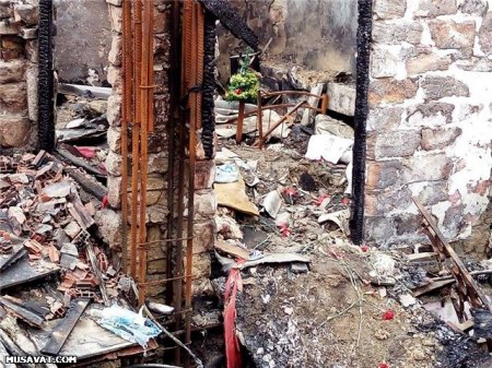  Uşaqların yanaraq, kül olduqları çarpayıda “yolka” qurulub - REPORTAJ, FOTOLAR