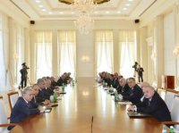 Vəzifədə qocalan nazirlərin kabinetində dəyişiklik gözləntisi
