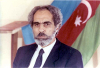 “Səfirlikdə demokrat, küçədə iranlı, evdə isə rus”