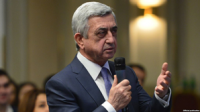 Deyəsən, Sargsyan  hakimiyyətdən əl çəkmək istəmir