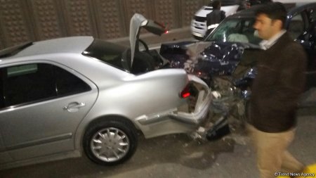 Bakıda zəncirvari yol qəzası: yaralılar var