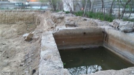 Xətaidə əhalinin istirahət parkı hasara alınıb, iş adamlarına satılır - FOTOLAR Xətaidə əhalinin istirahət parkı hasara alınıb, iş adamlarına satılır - FOTOLAR